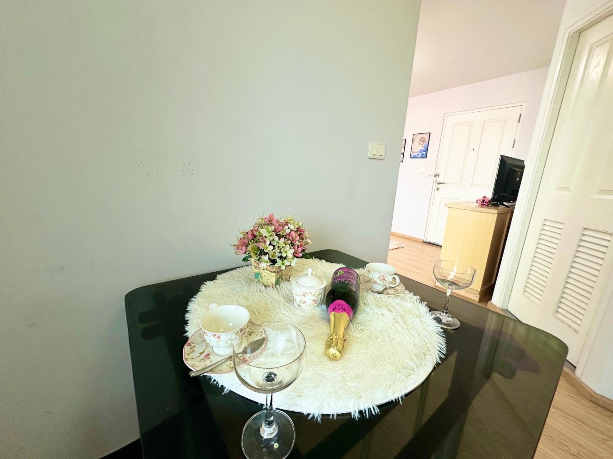 เช่ารายเดือน ดีคอนโด รัตนาธิเบศร์ Dcondo Rattanathibet 논타부리 외부 사진